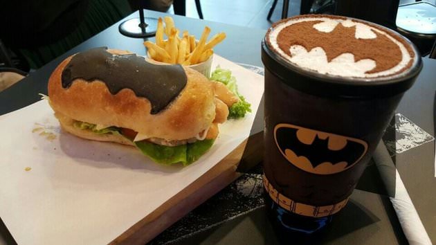 batman cafe 