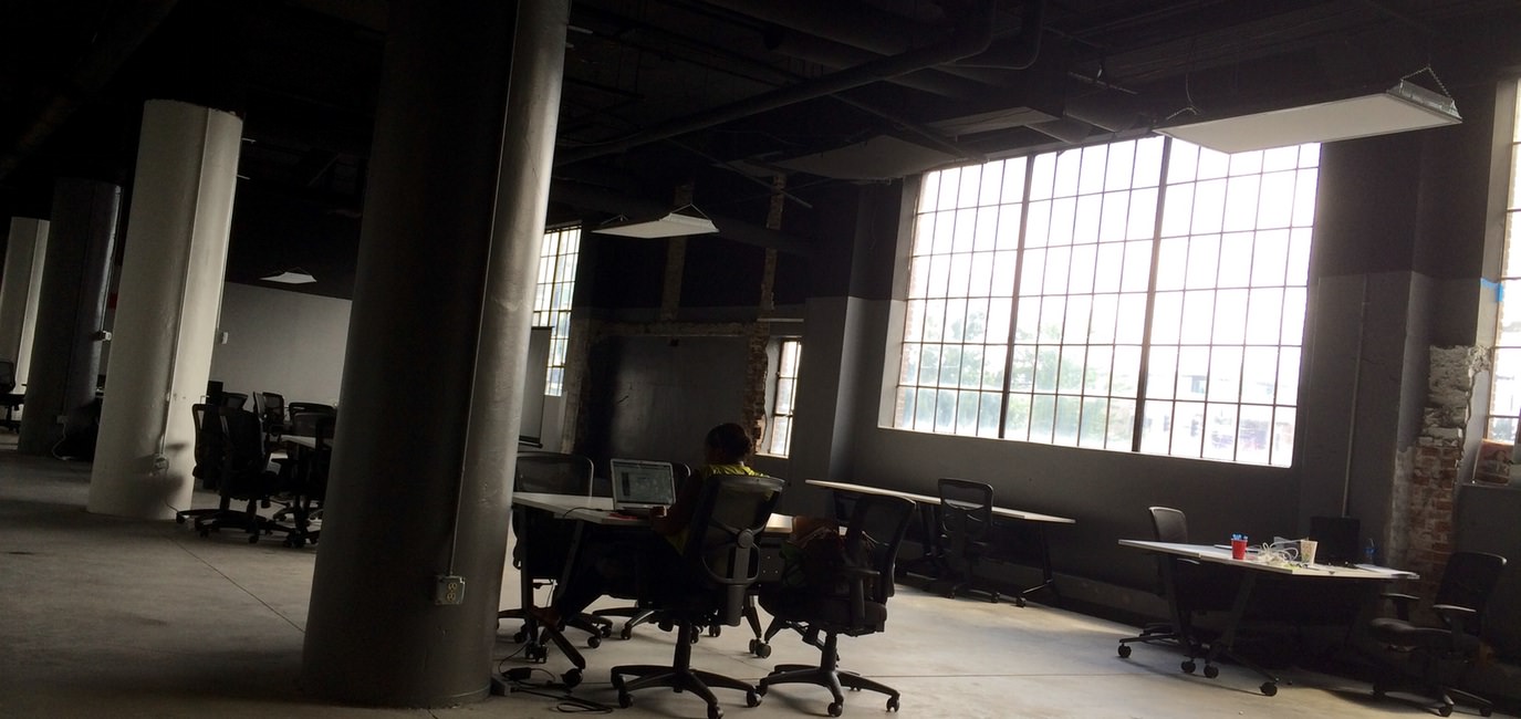 24 Everyday Struggles Only an Introvert in the Workplace Can Understand