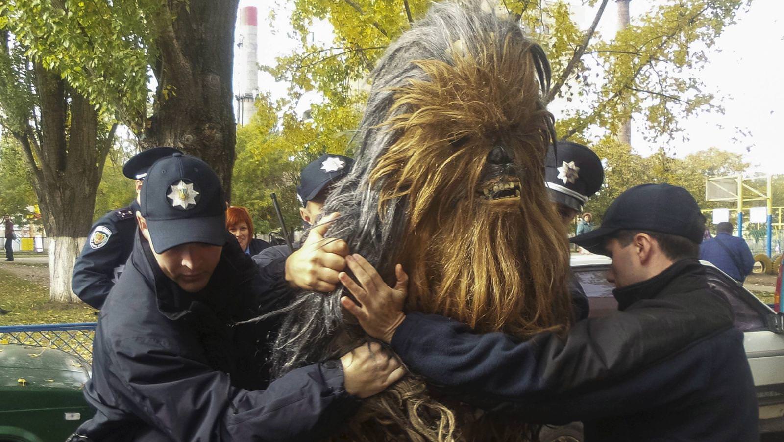 Chewbacca Arrested For Illegally Campaigning for Darth Vader