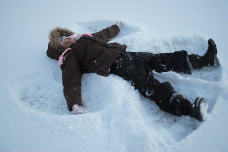 10 Things You Can’t Resist Doing In The Snow This Year – #5 is So Tempting