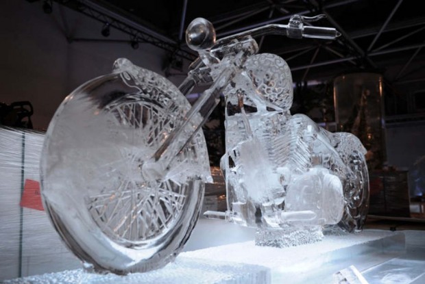 Quick! Look at These 17 Epic Ice Sculptures Before They Melt Forever! 15