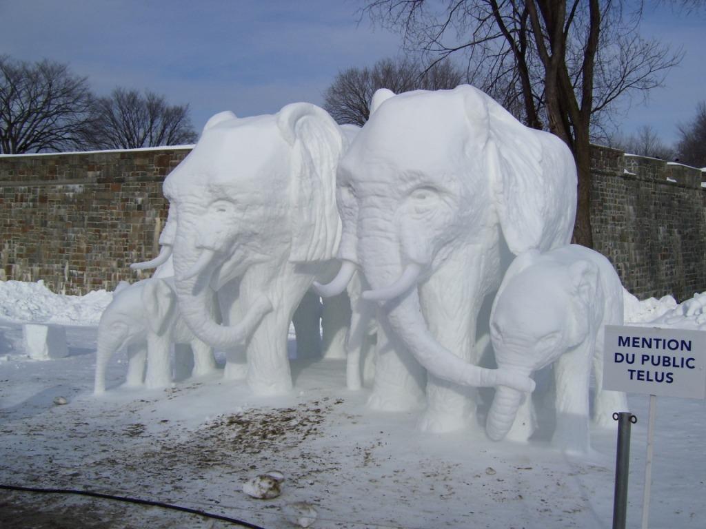 Quick! Look at These 17 Epic Ice Sculptures Before They Melt Forever! 16