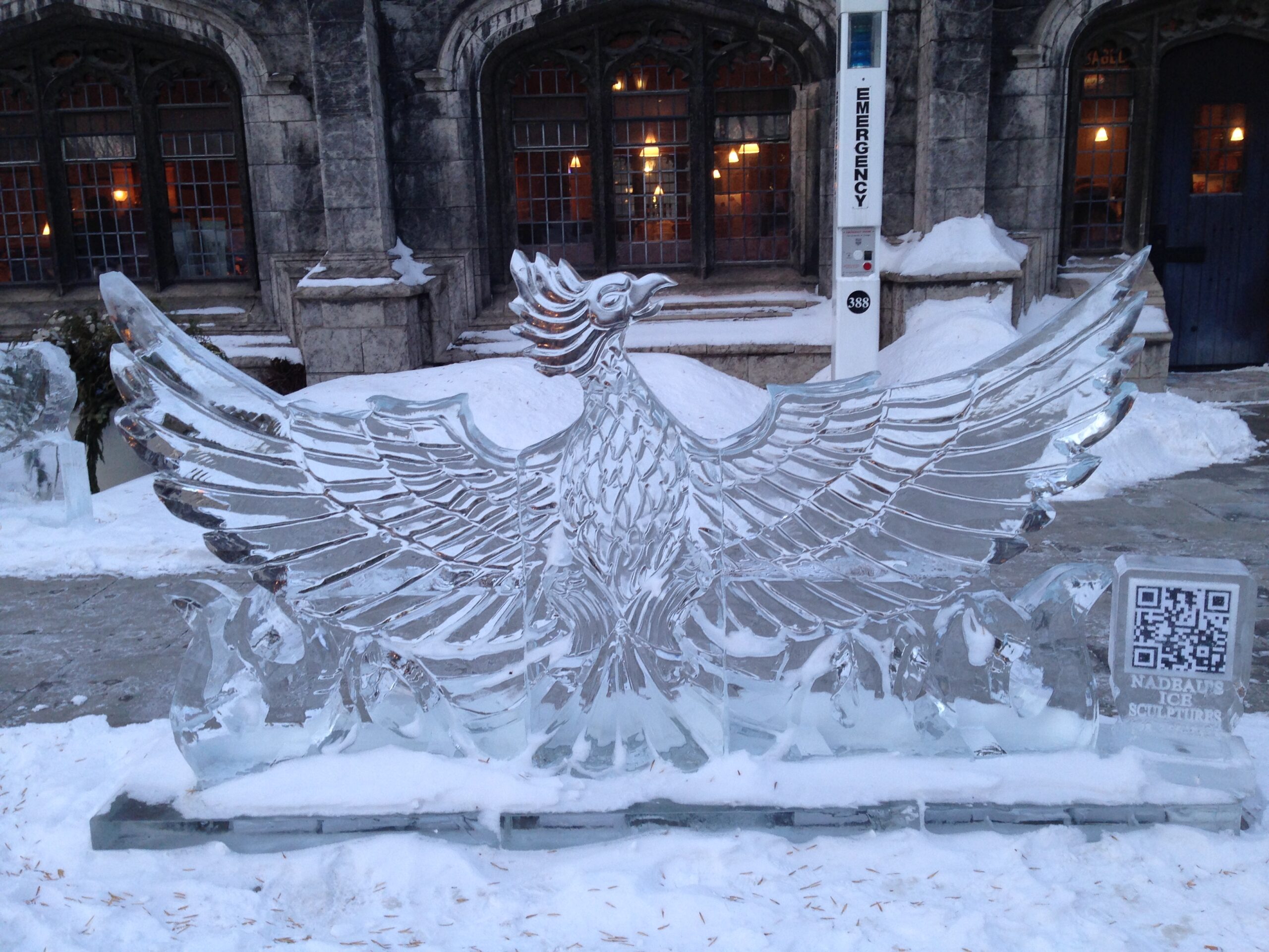 Quick! Look at These 17 Epic Ice Sculptures Before They Melt Forever! 5