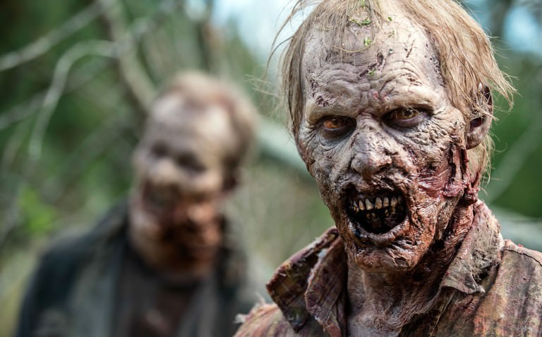 Cops Are Called To ‘Walking Dead’ Screams…Was There A Real Zombie