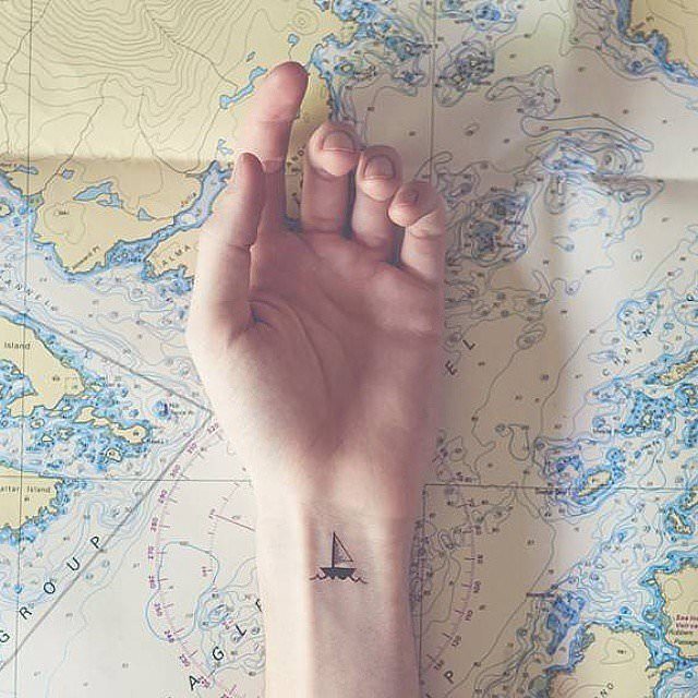 20 Tiny Tattoos With a Whole Lot of Meaning